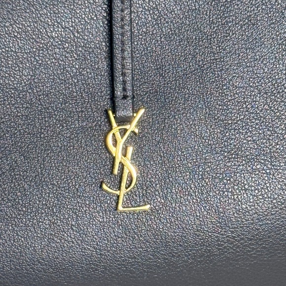 SAINT LAURENT East/West Shopping Tote Bag | YSL Gray Leather | AUTHENTICATED - Picture 11 of 16